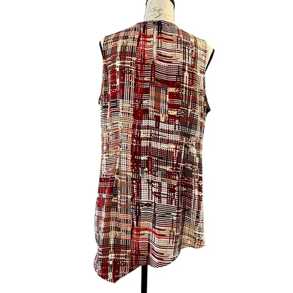 WHBM Shell with Ruffle Detail - L - Picture 6 of 6